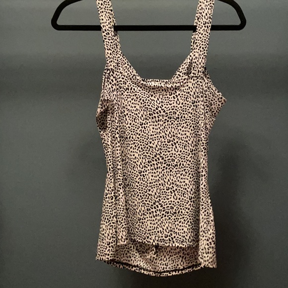 Black and white animal print ruffled blouse - Picture 4 of 4